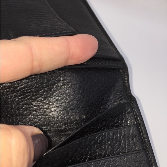 Authentic Gucci Bifold Wallet - Picture 12 of 13